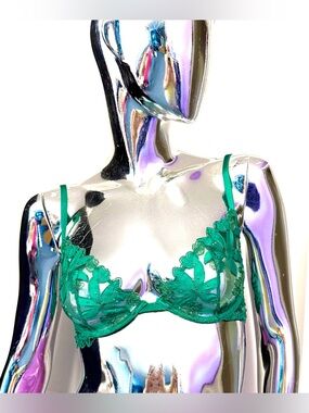 Victoria's Secret Emerald Green Sheer Floral Lace Underwire Bra
